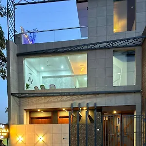 https://villa-saroj.agrahotelsindia.net